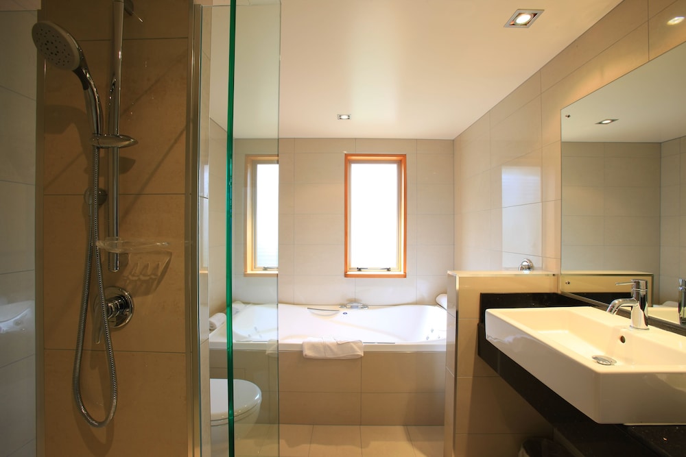 Distinction Te Anau Hotel and Villas 14/68