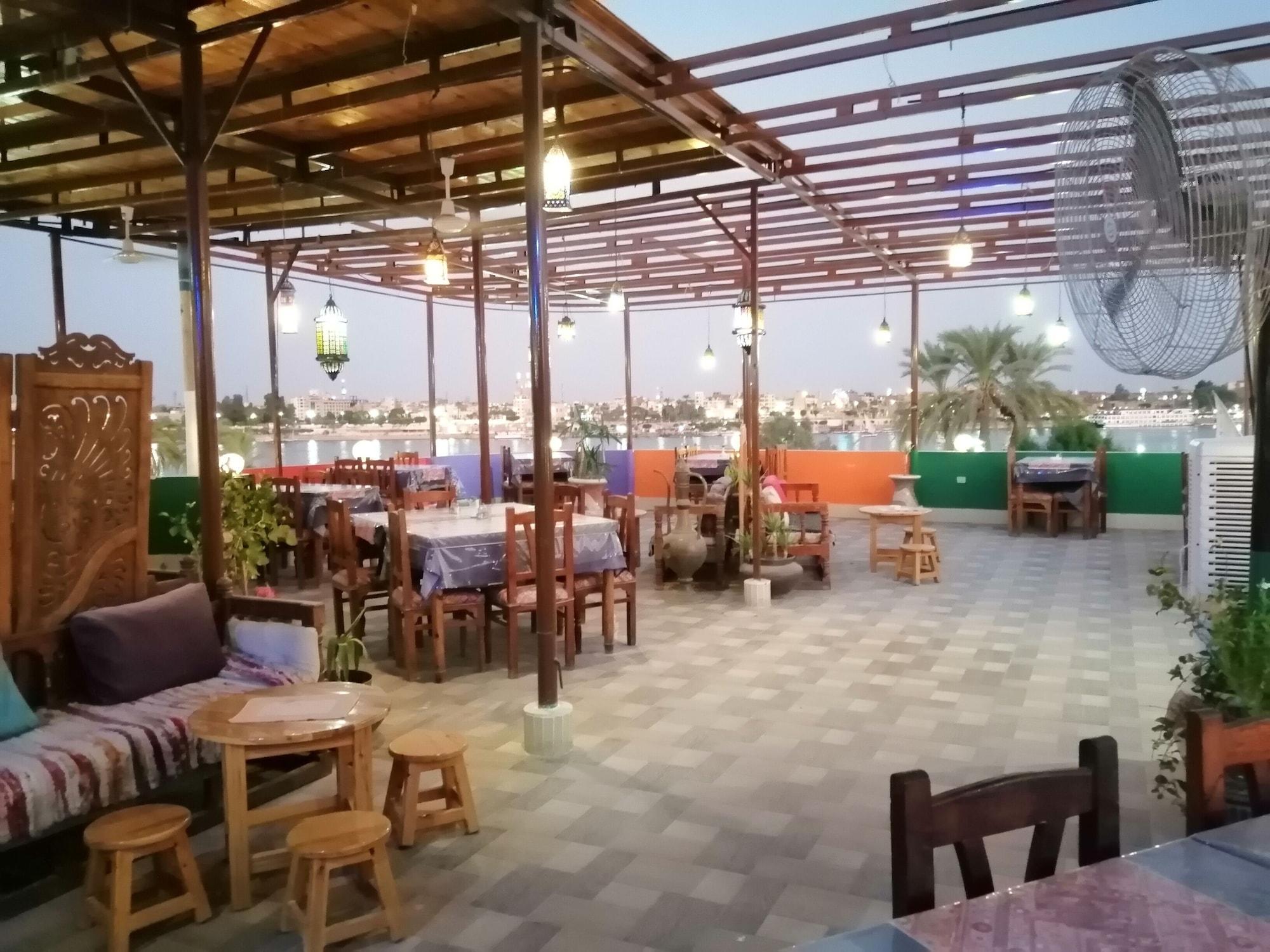 Nile Valley Hotel & Restaurant 7/15