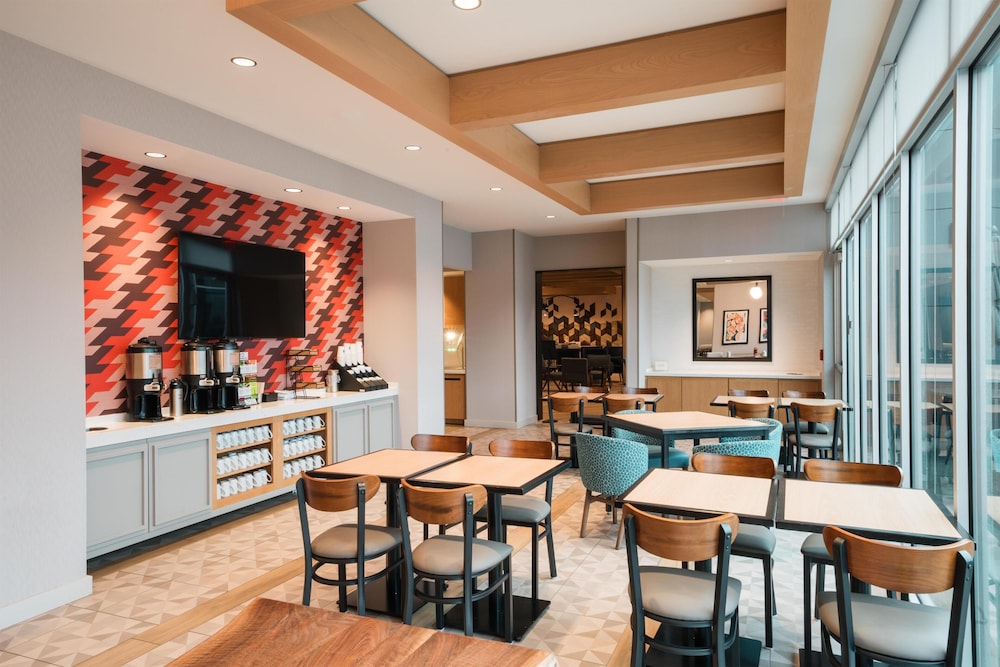 Hyatt House Sacramento Airport - Natomas 28/46