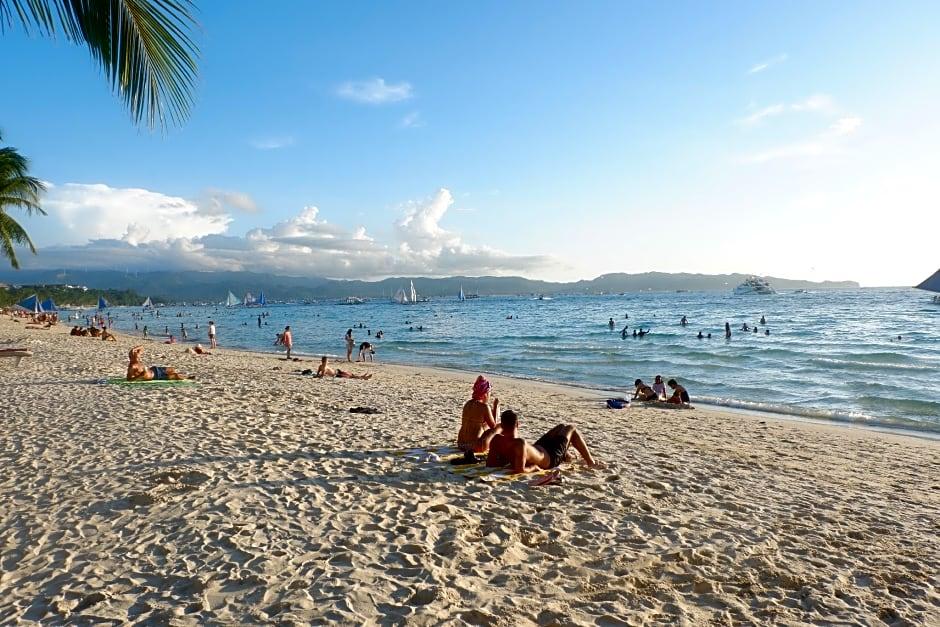 Chateau De Boracay 22/23