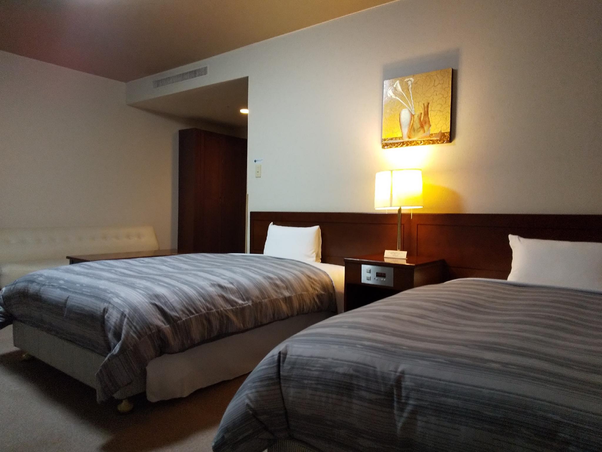 Compact, Twin Beds