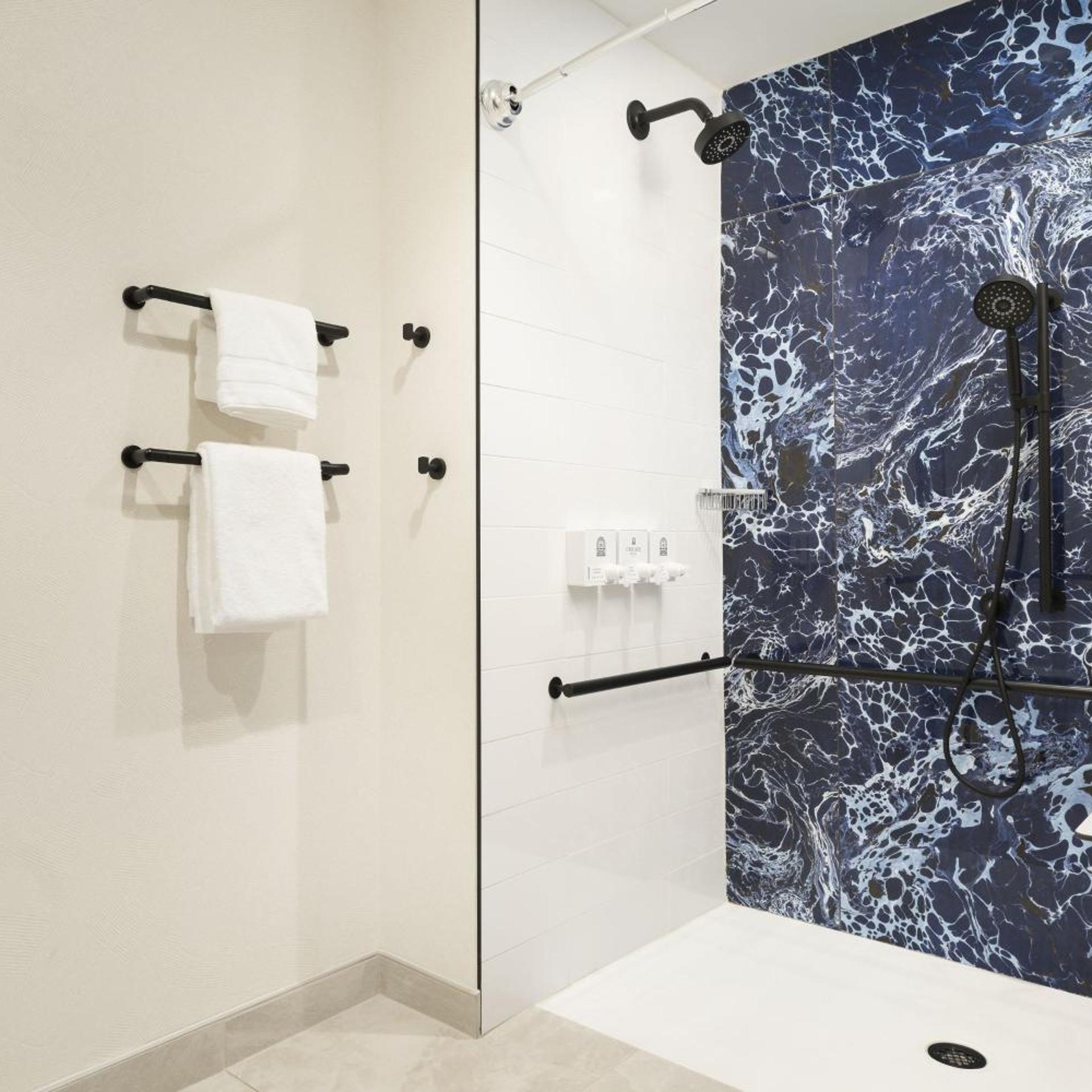 غرفة قياسية بسرير كوين، Cascade Hotel, Kansas City, a Tribute Portfolio Hotel 10/10