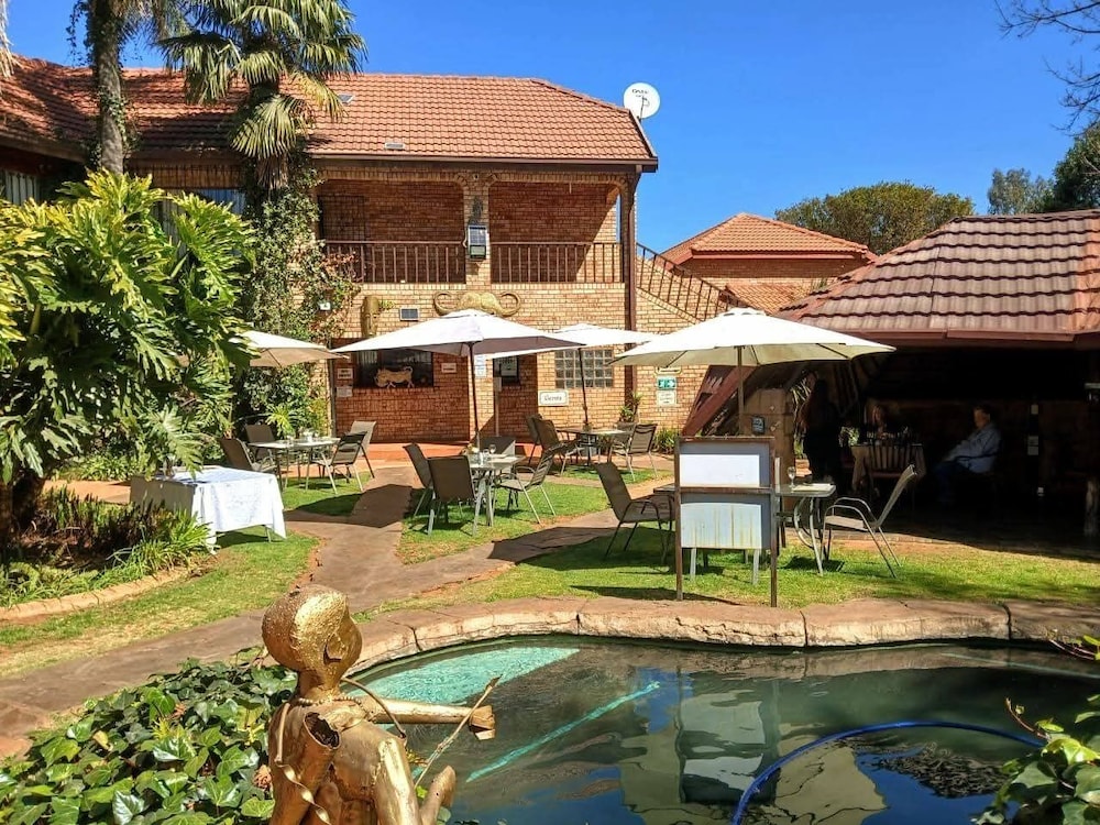 Mannah Guest Lodge 43/50