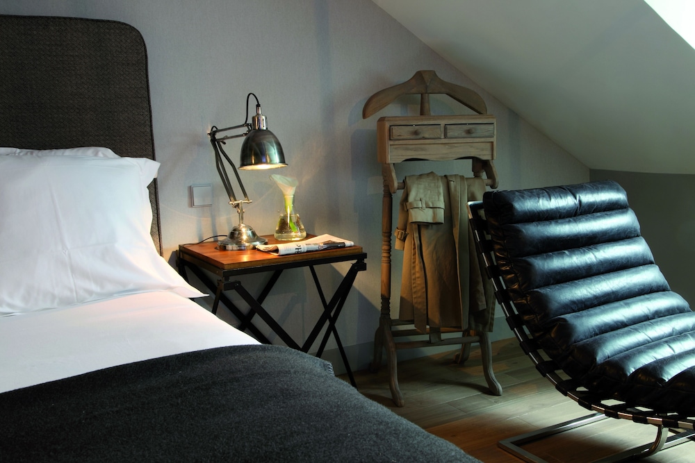 New Hotel Roblin 23/59