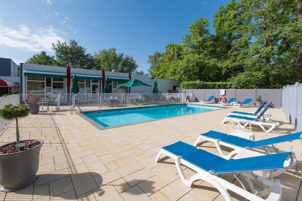 Hotel Mercure Strasbourg Aeroport 68/72