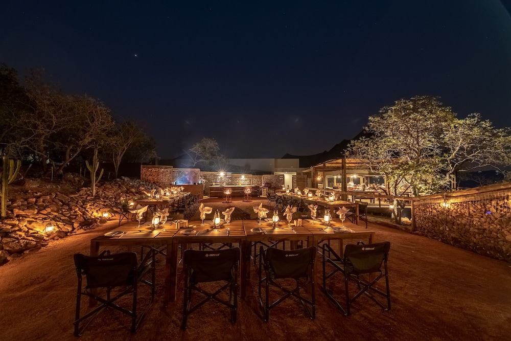 Ndhula Luxury Tented Lodge 41/48