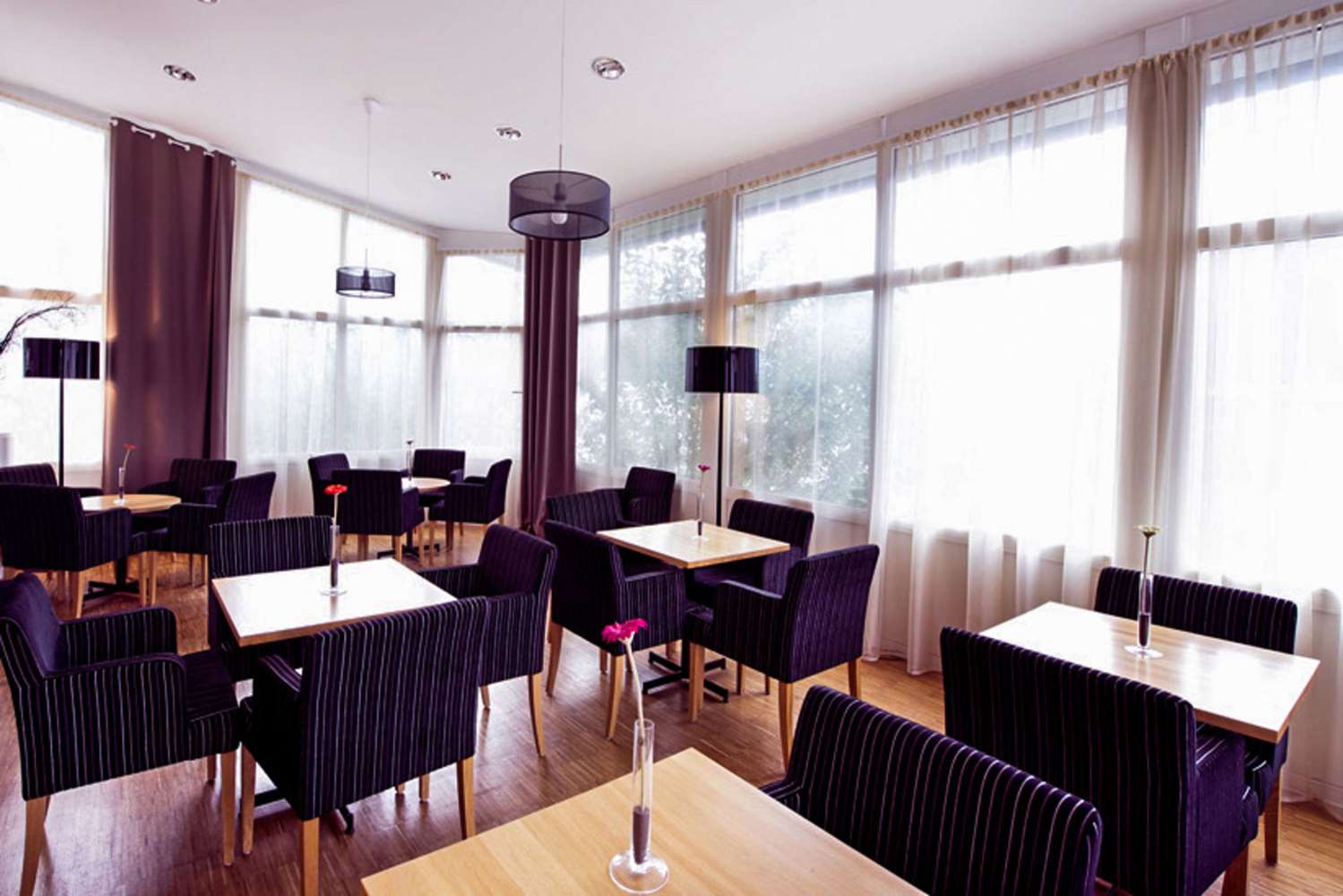 Home Hotel Bilan 4/7
