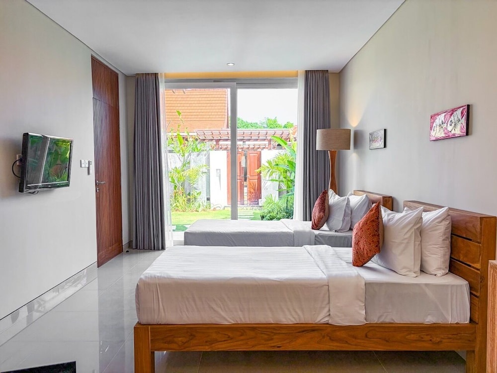 Svarna Suite Seminyak 23/62