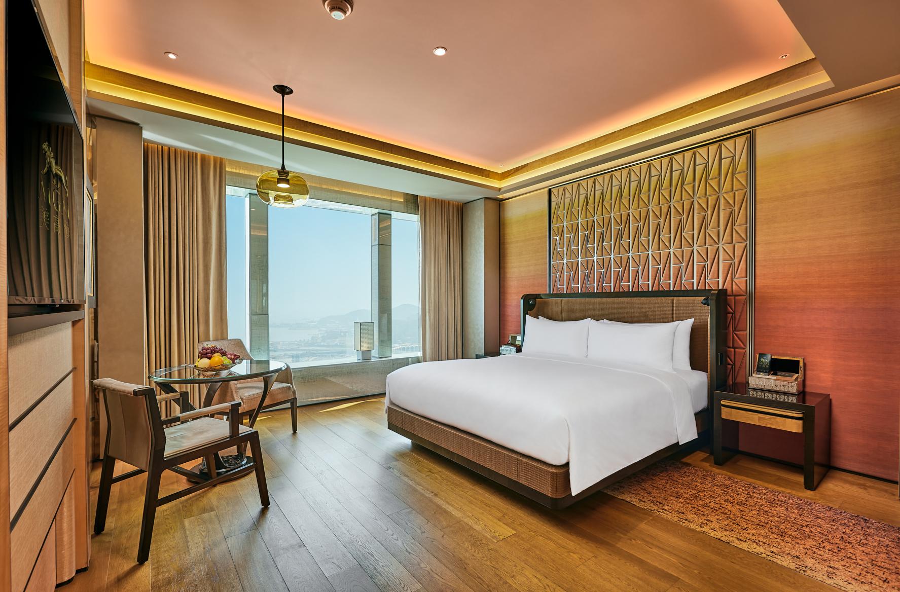 Resort, Premier, King Bed, Queen Bed, with View