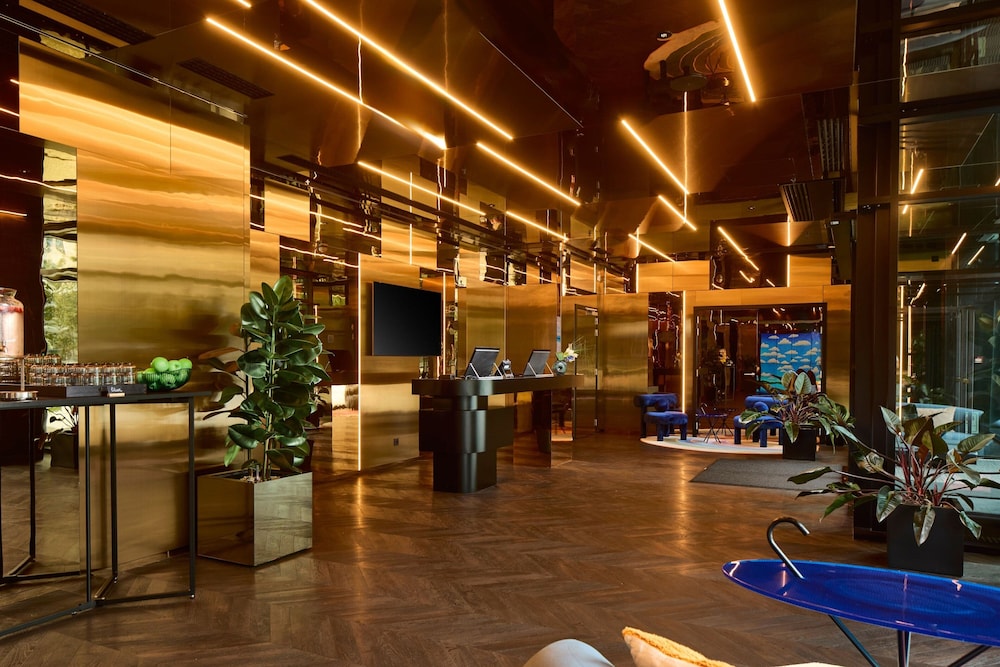 Cardo Brussels, Autograph Collection 28/48