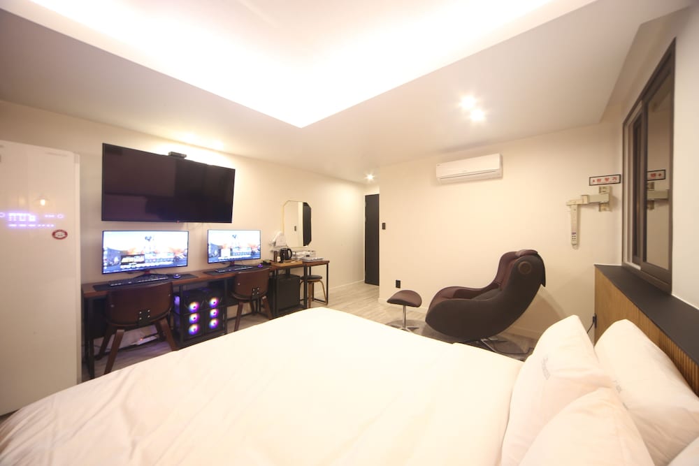 The Stone Bridge Hotel Sasang 5/24