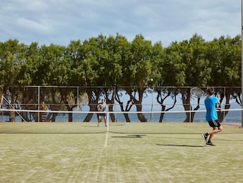 Alex Beach Hotel Bungalows 21/32