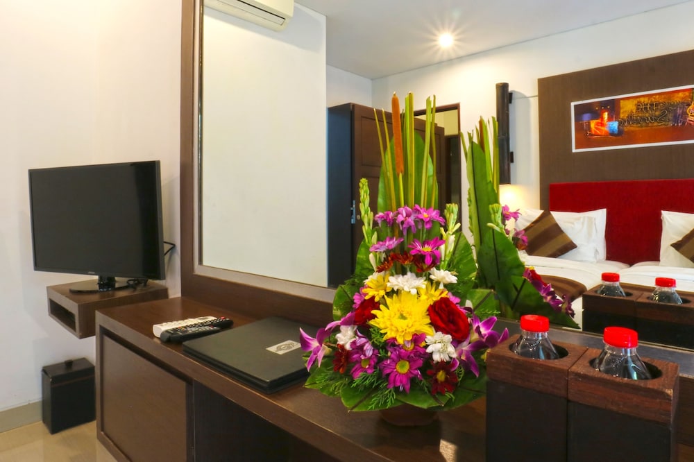 The Swaha Hotel 38/47