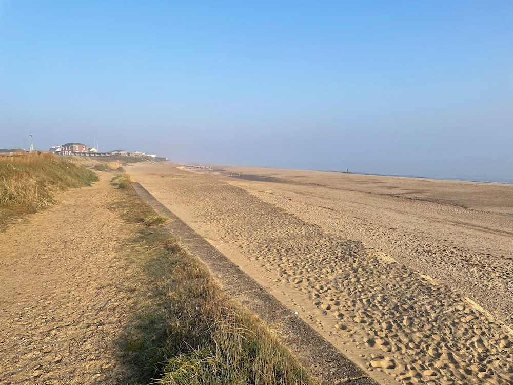 The Leas Beach Park 36/50