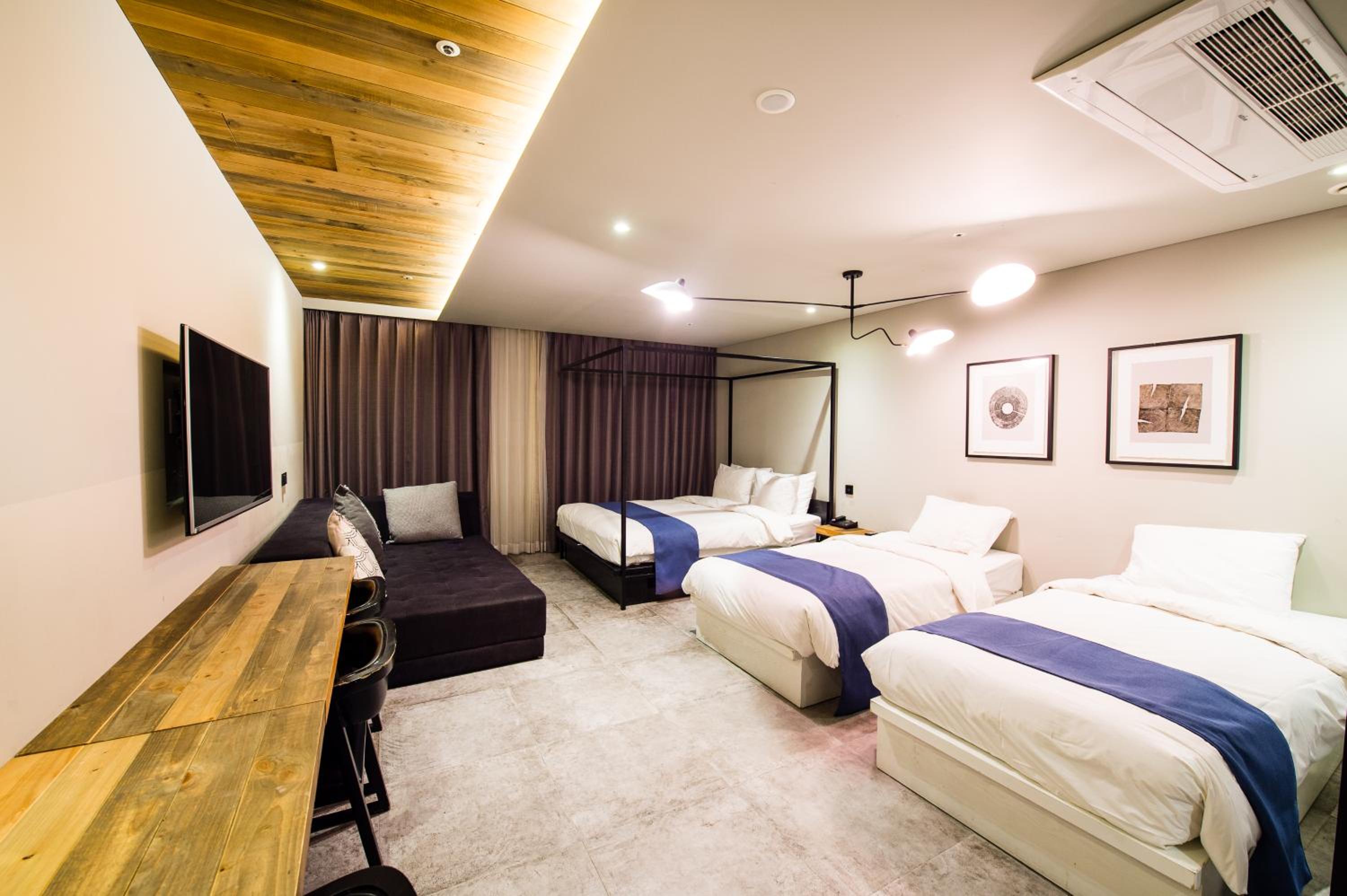Suite, Triple, Double and Twin Beds