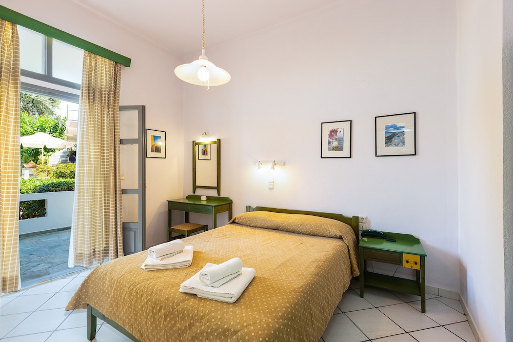 Philoxenia Apartments 37/50