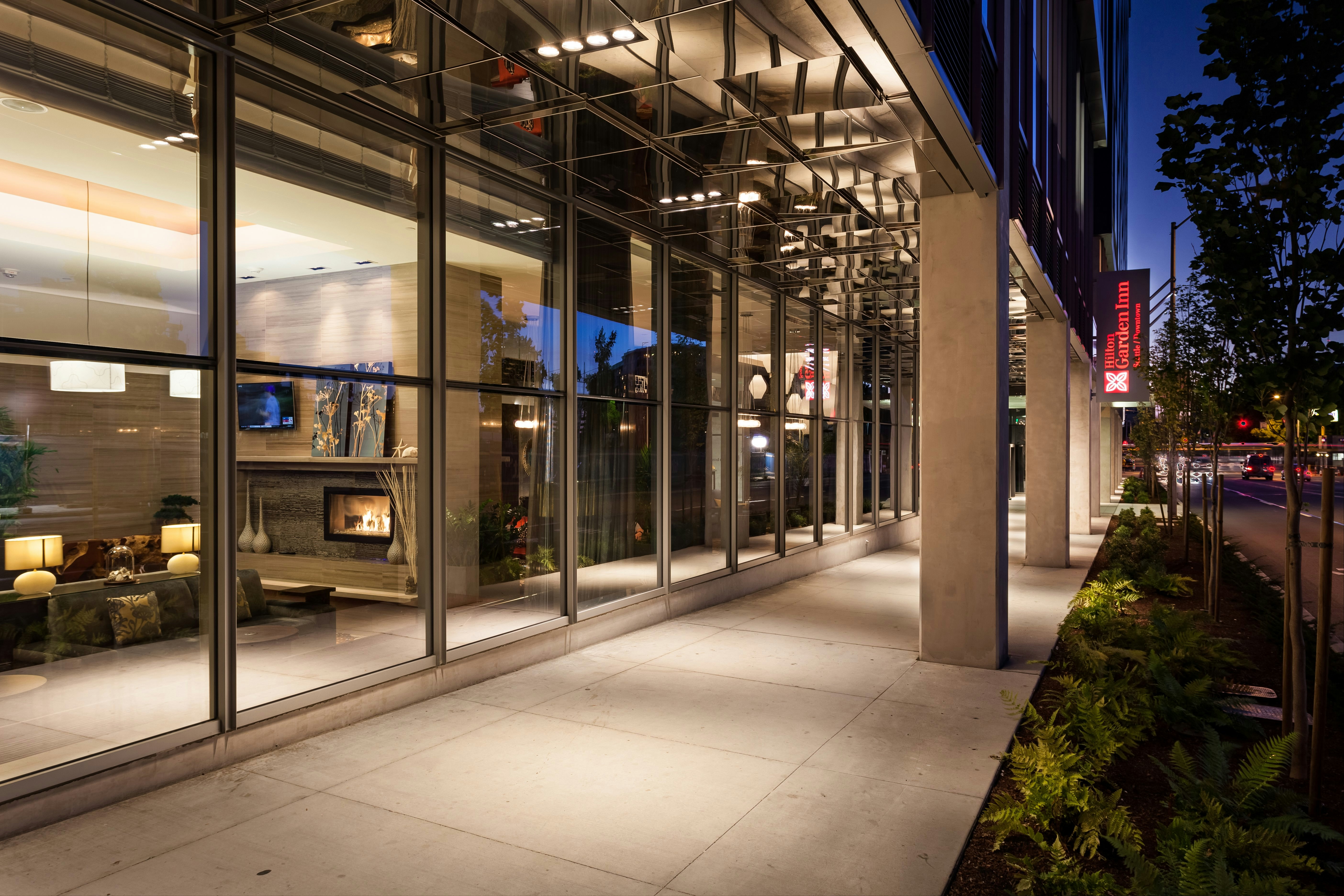 Hilton Garden Inn Seattle Downtown 80/80