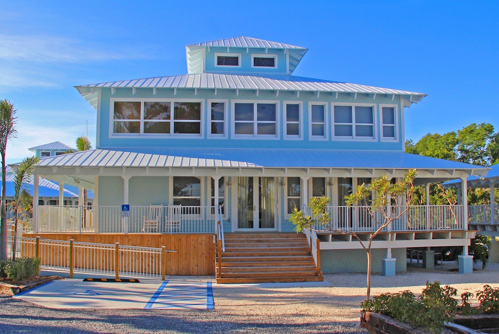 Dolphin Point Villas 4/50