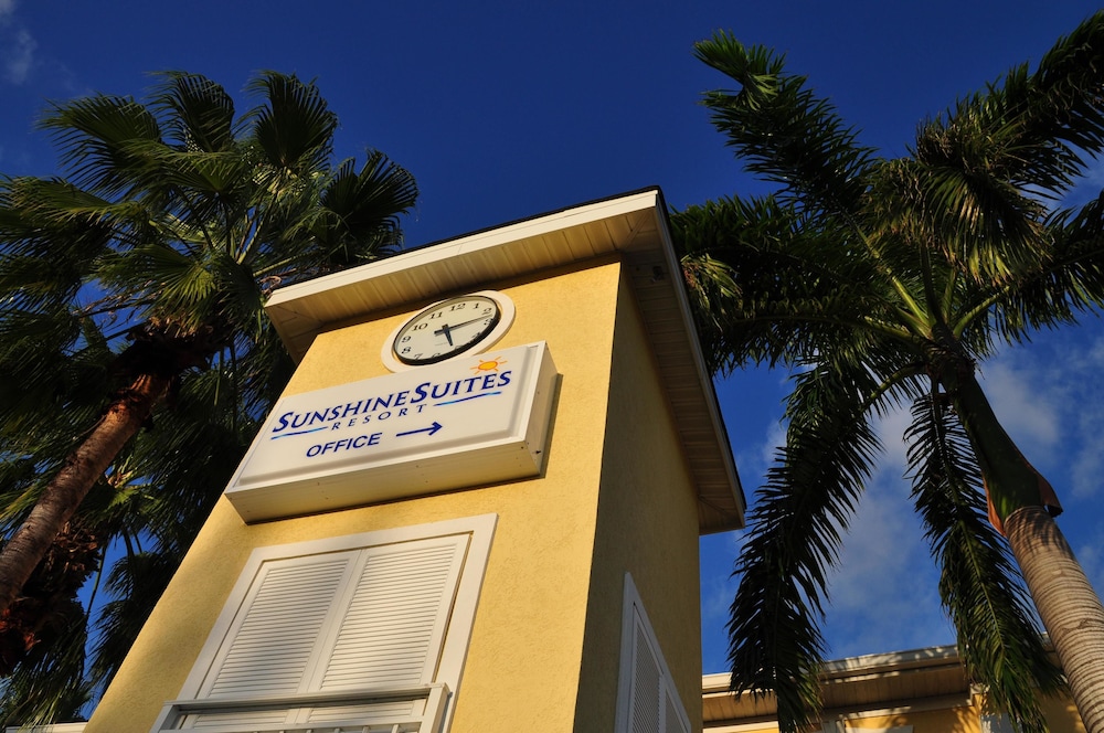 The Sunshine Hotel and Suites 2/48