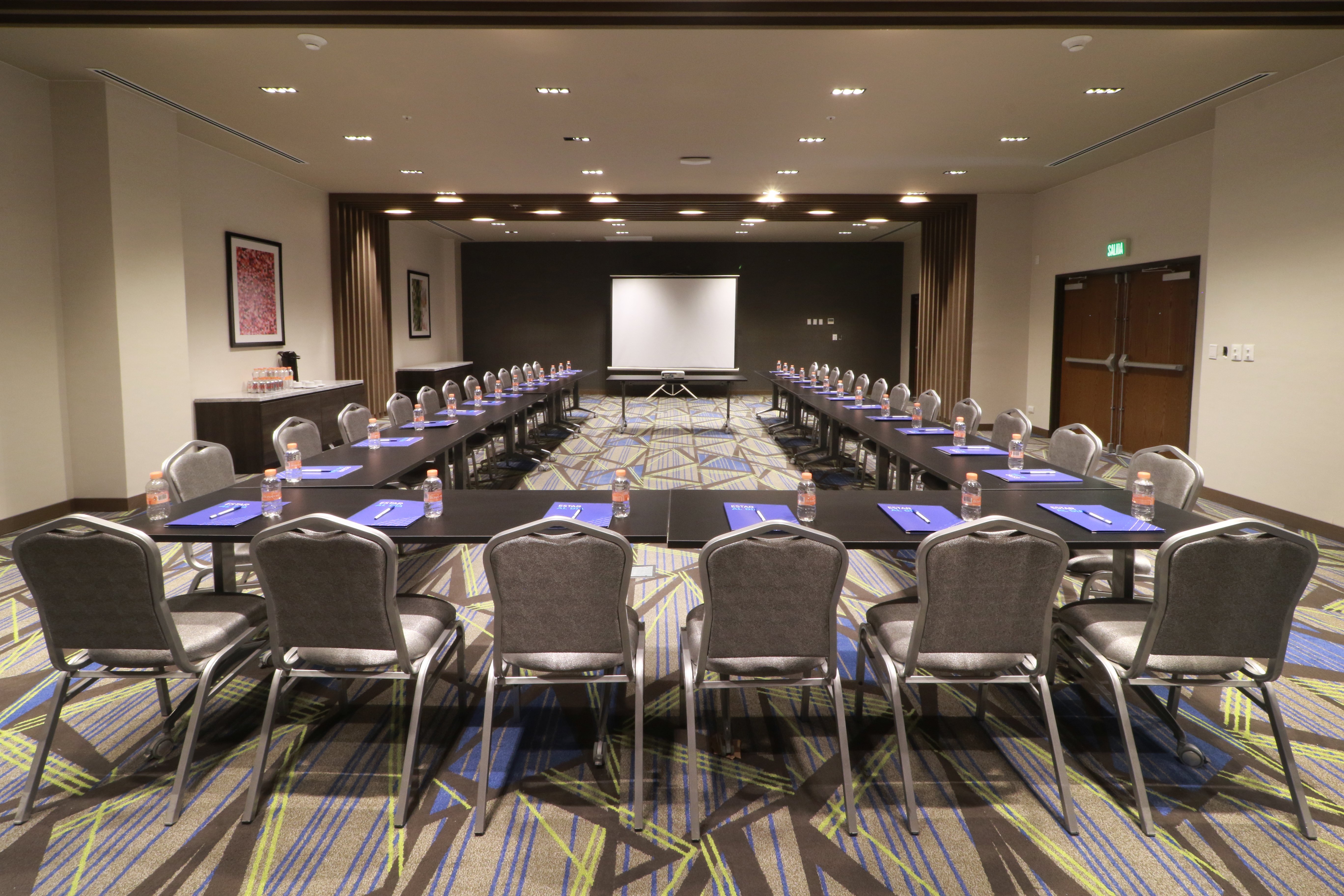 Holiday Inn Express Monterrey Fundidora 62/74