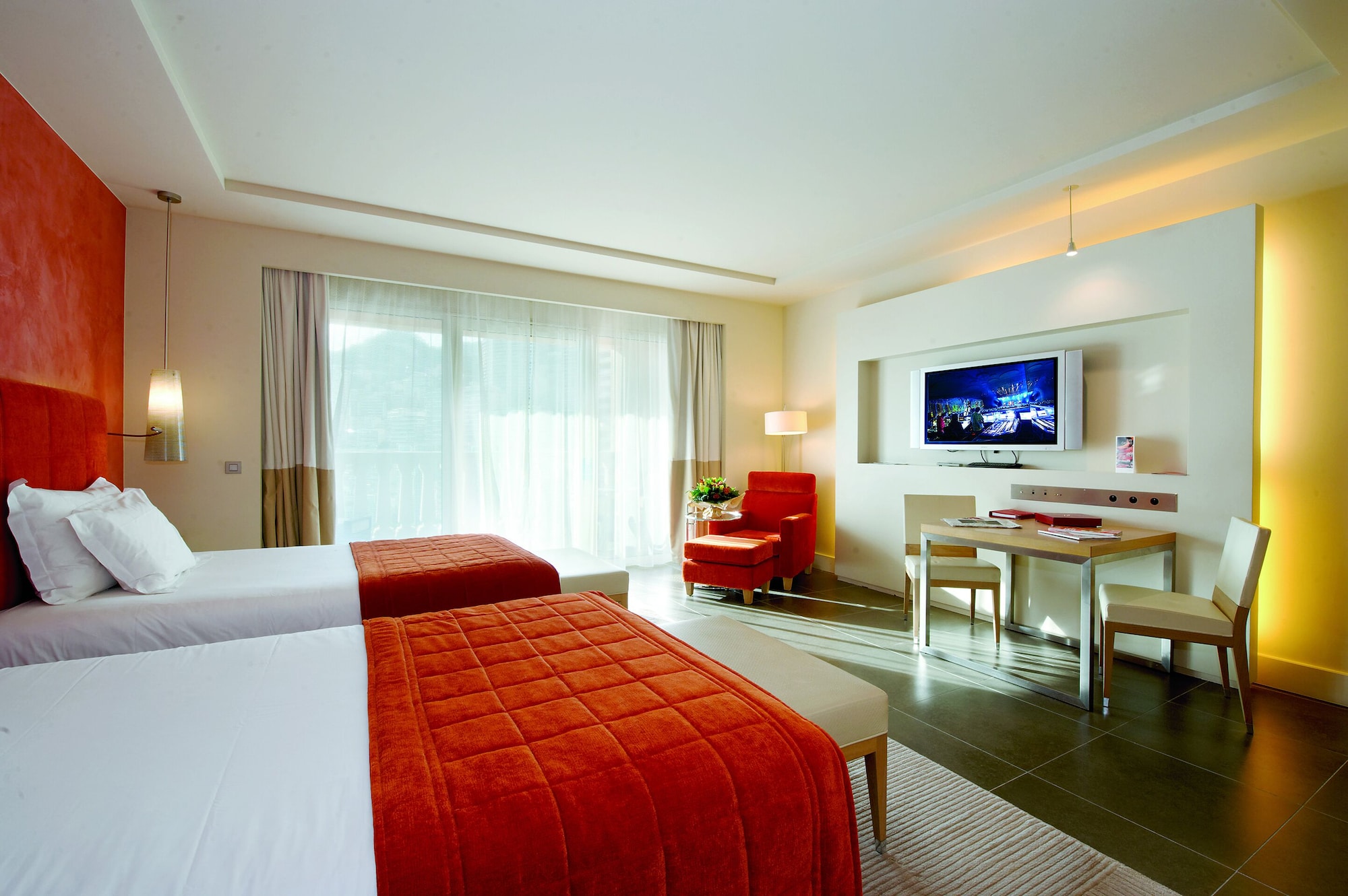 Deluxe, 2 Double Beds, Sea Side