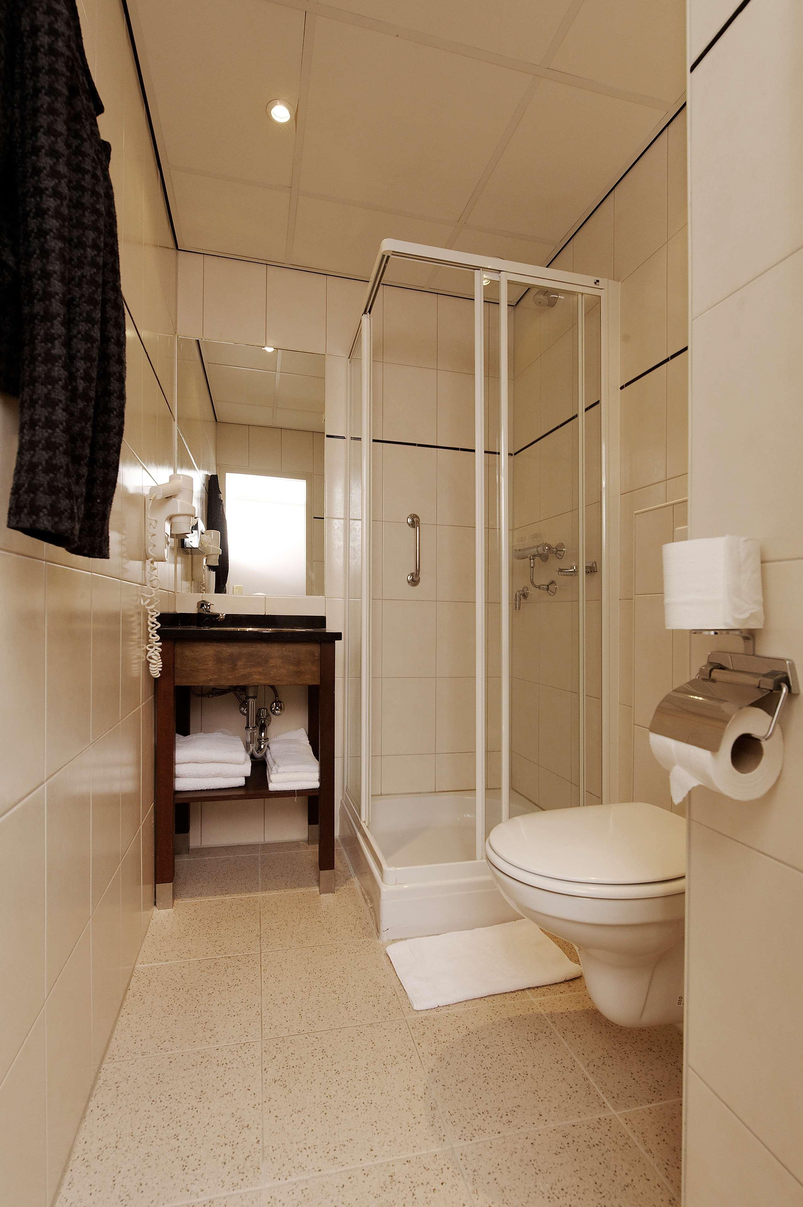 غرفة بسريرين، BEST WESTERN DAM SQUARE INN 5/8