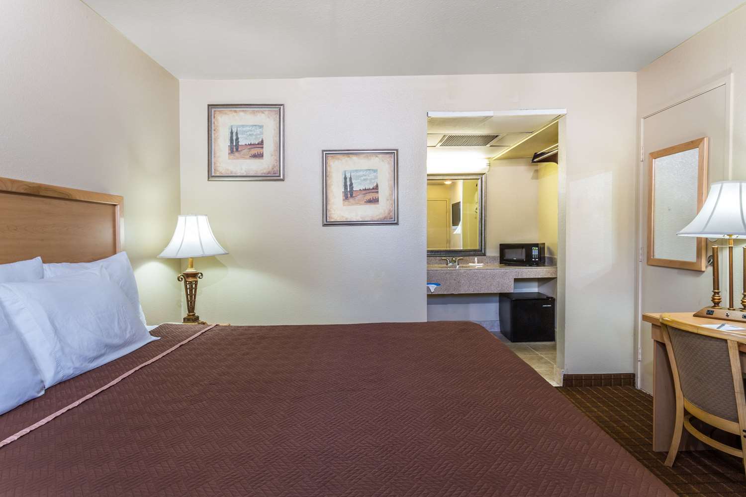 Motel6 Riviera Beach, FL 4/11