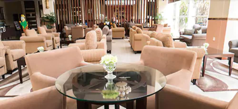Grage Hotel Cirebon 56/71
