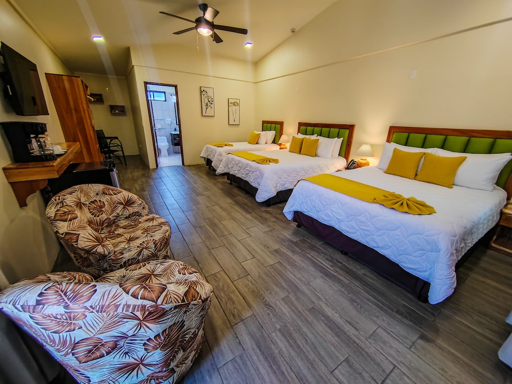 Monteverde Rustic Lodge 12/50