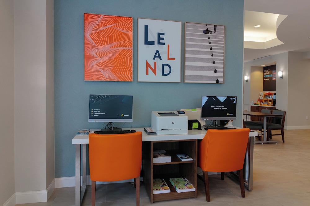 Holiday Inn Express Leland - Wilmington Area 65/71