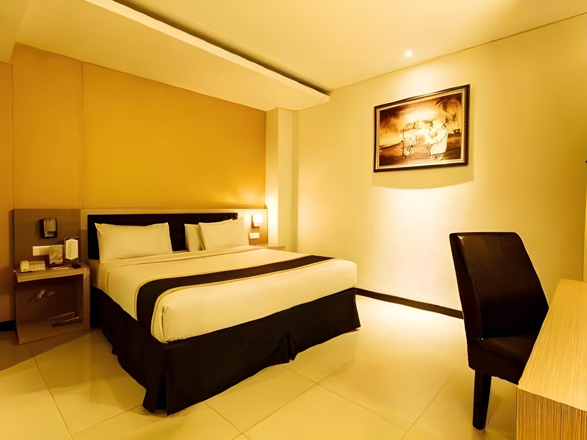 Deluxe, Double or Twin Bed