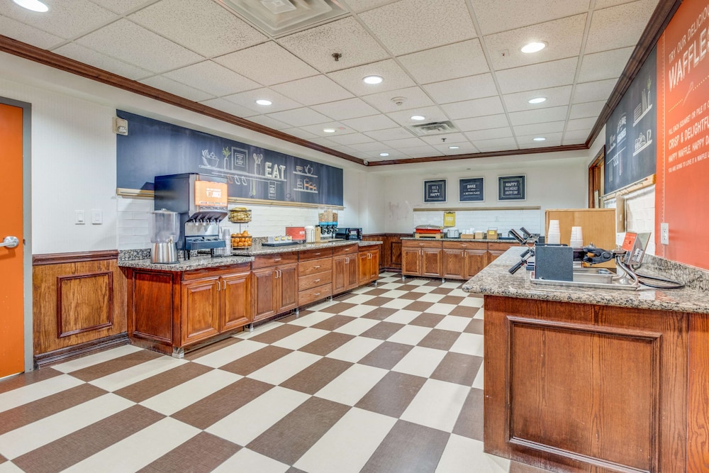 Hampton Inn & Suites Gainesville, TX 6/35