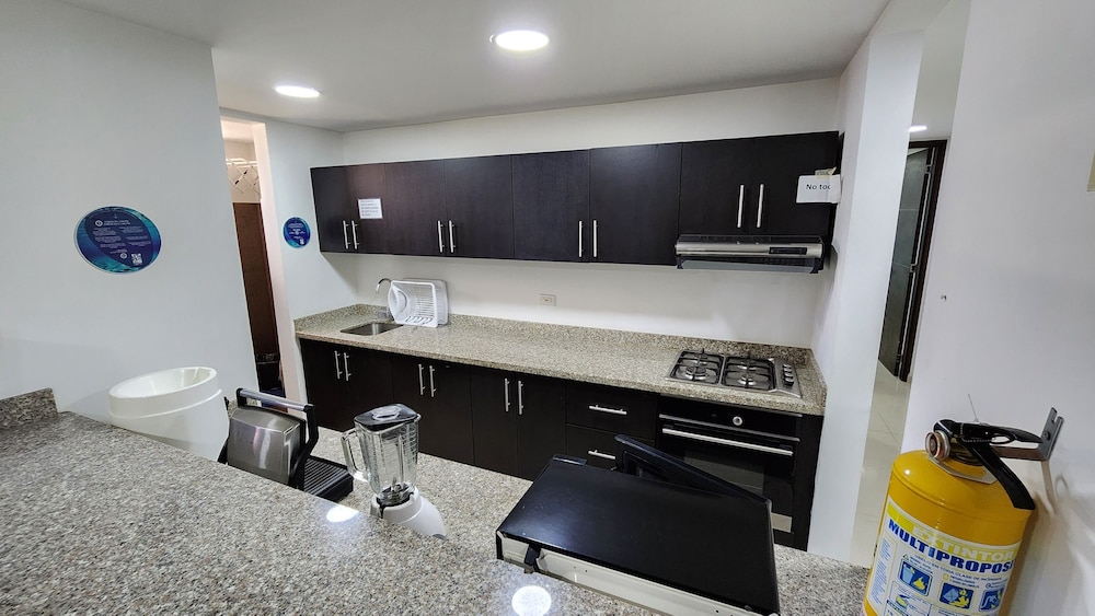White Coral Apartasuites 50/50