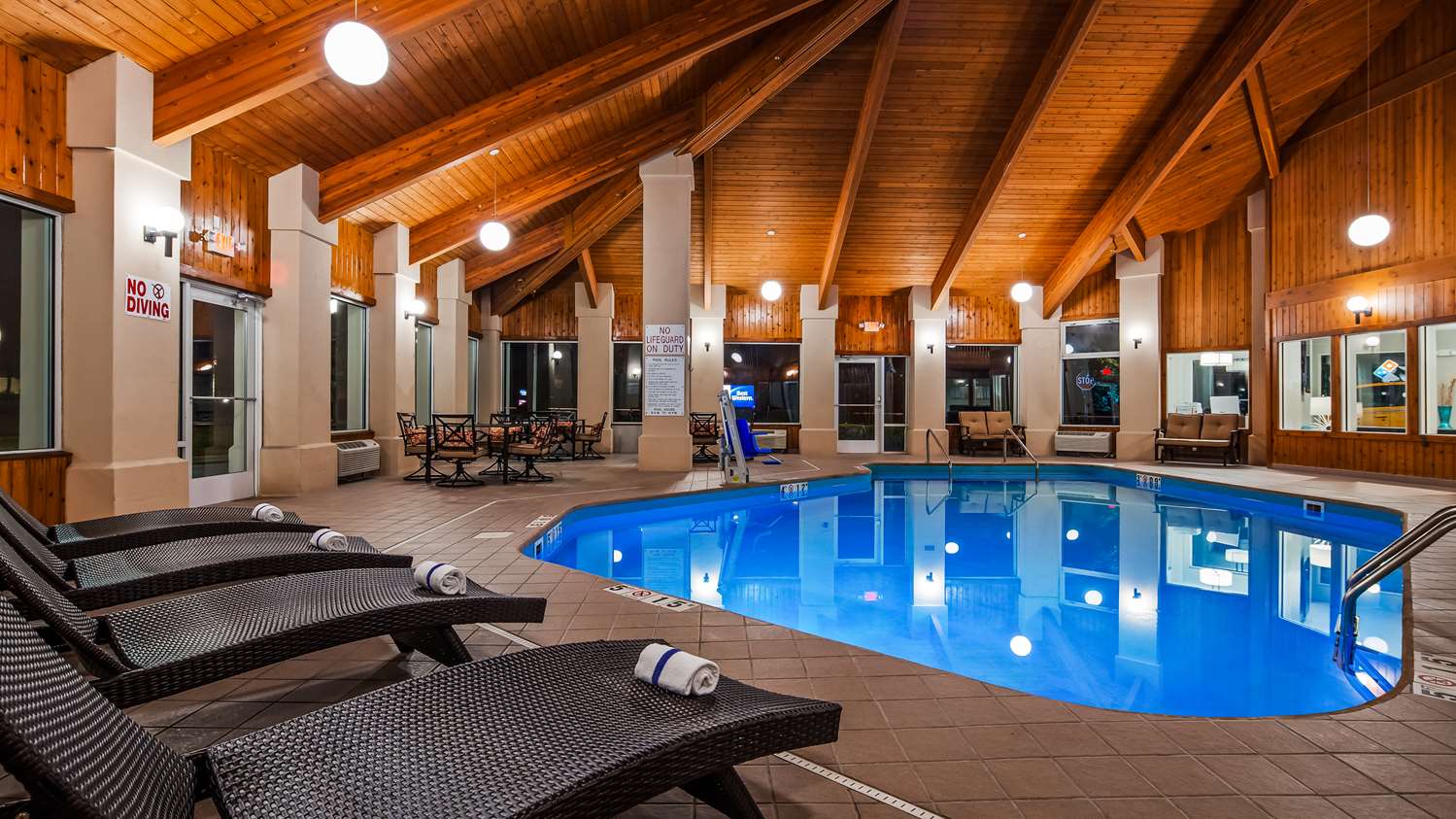 Best Western Dewitt 26/42