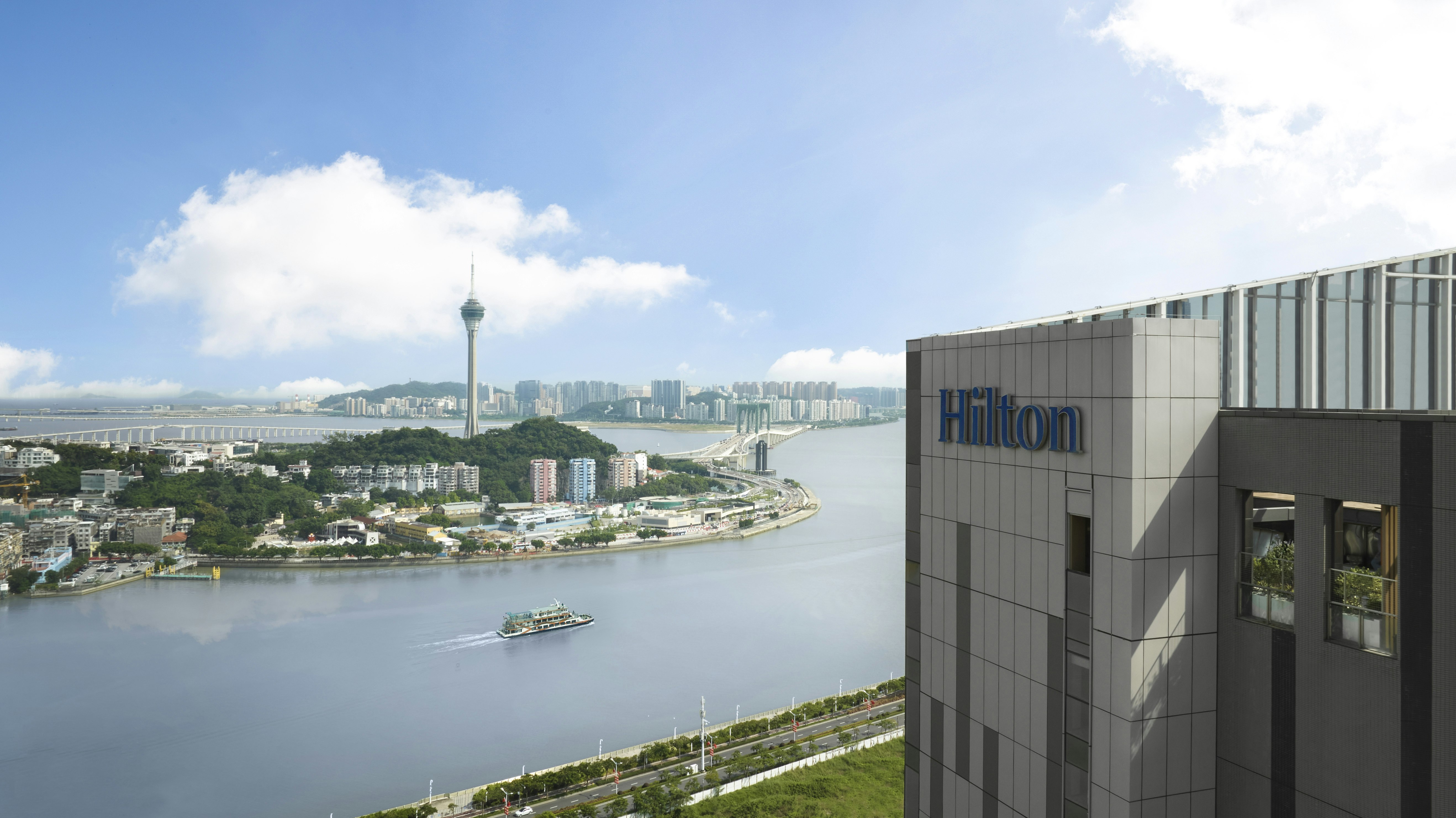 Hilton Zhuhai 47/49