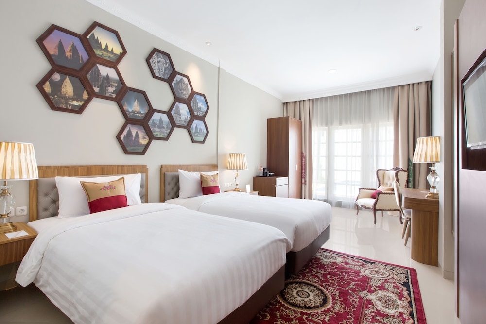 Ramada Suites By Wyndham Solo 9/45
