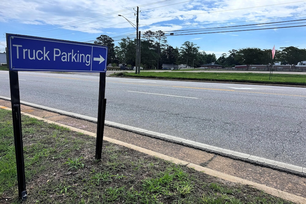 Travelodge by Wyndham Thomasville AL 42/50