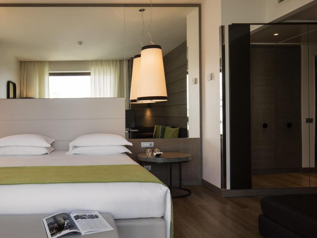 Panoramic, Junior Suite, King Bed, Starhotels E.C.Ho. 4/9
