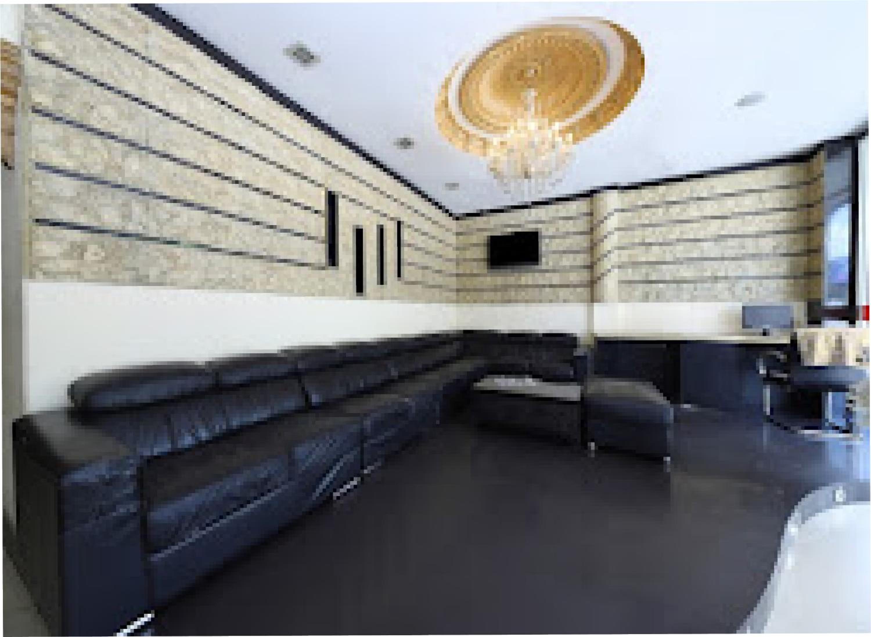 Oyo 108 Golden Palace Hotel 14/50