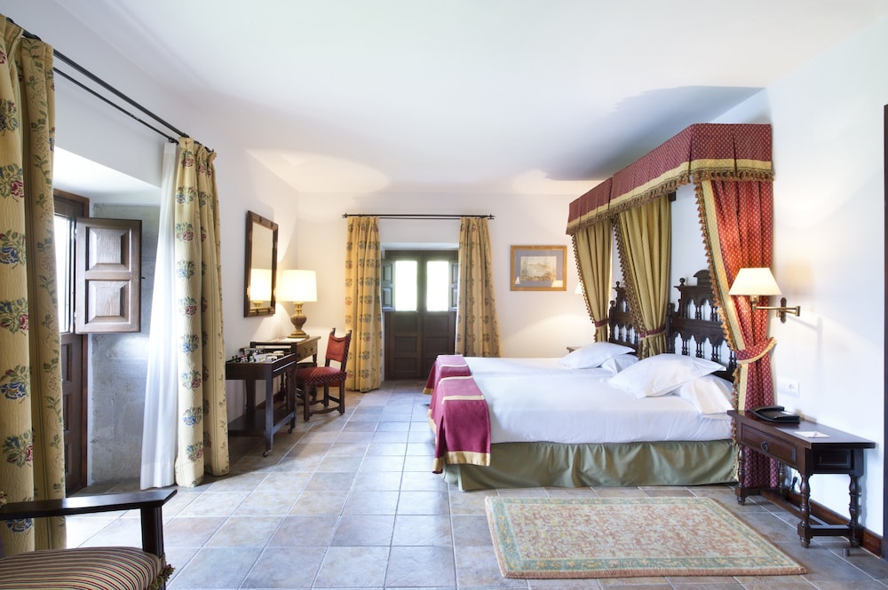 Parador De Cangas De Onis 19/73