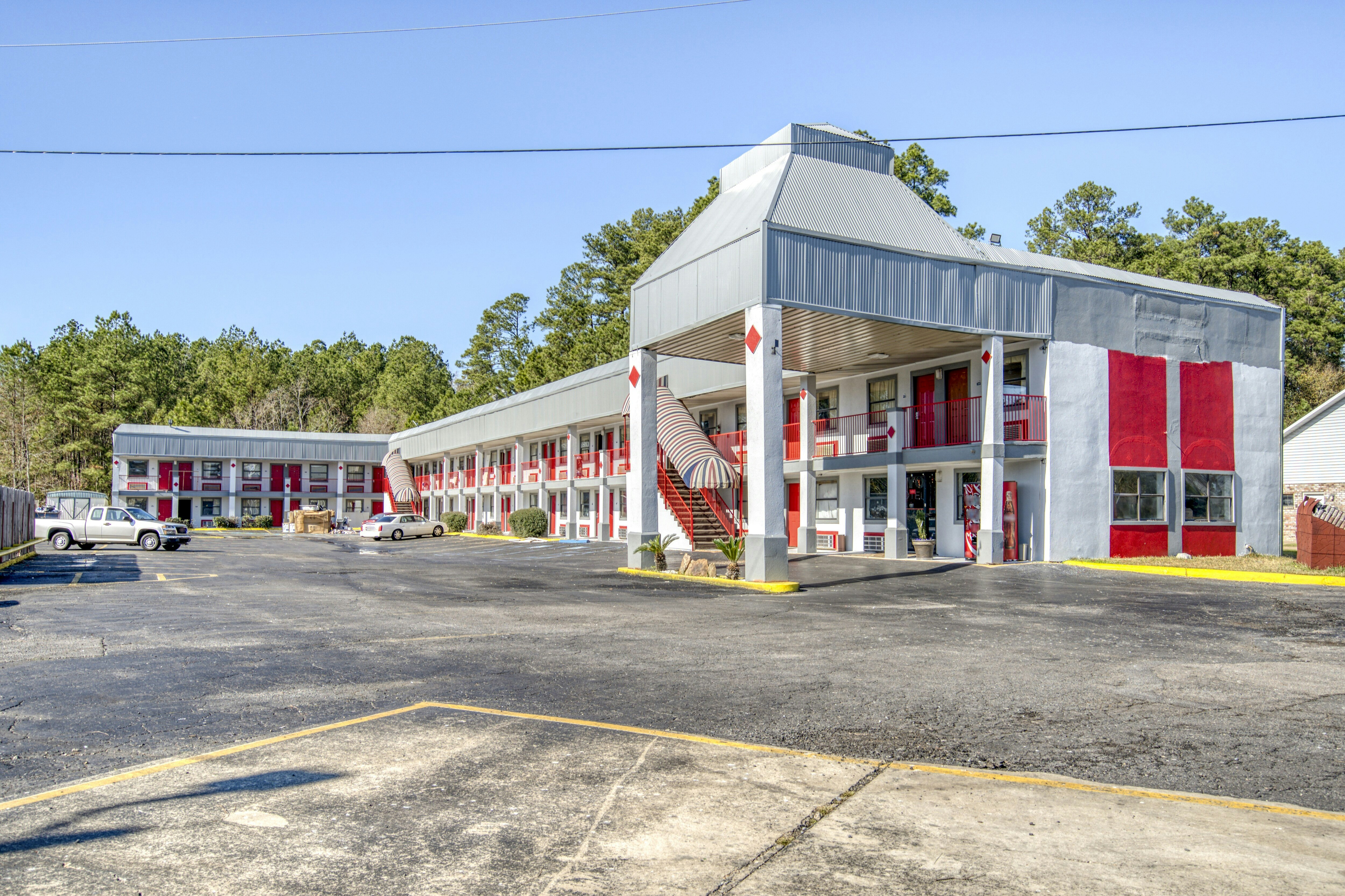 Hotel Pineville LA Hwy 165 42/49