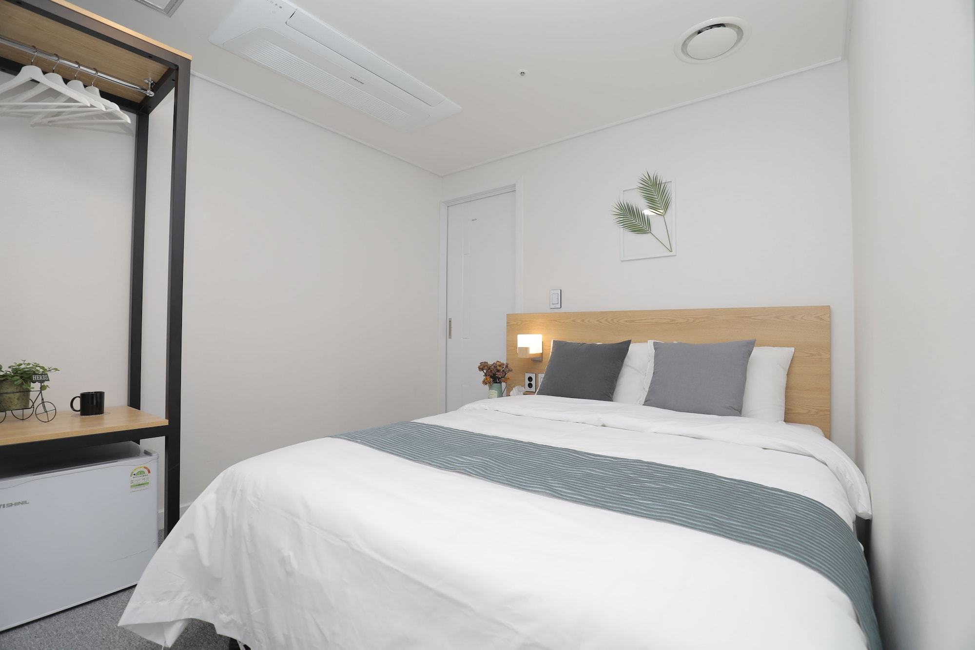 ECONOMY, DOUBLE BED, NO WINDOW