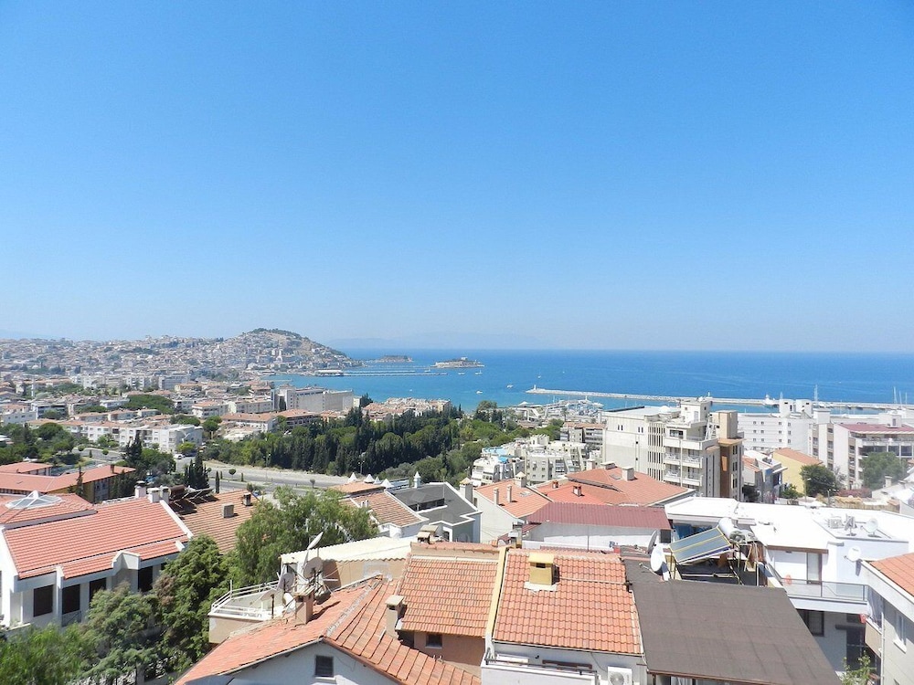 Demir Suit Hotel 23/25