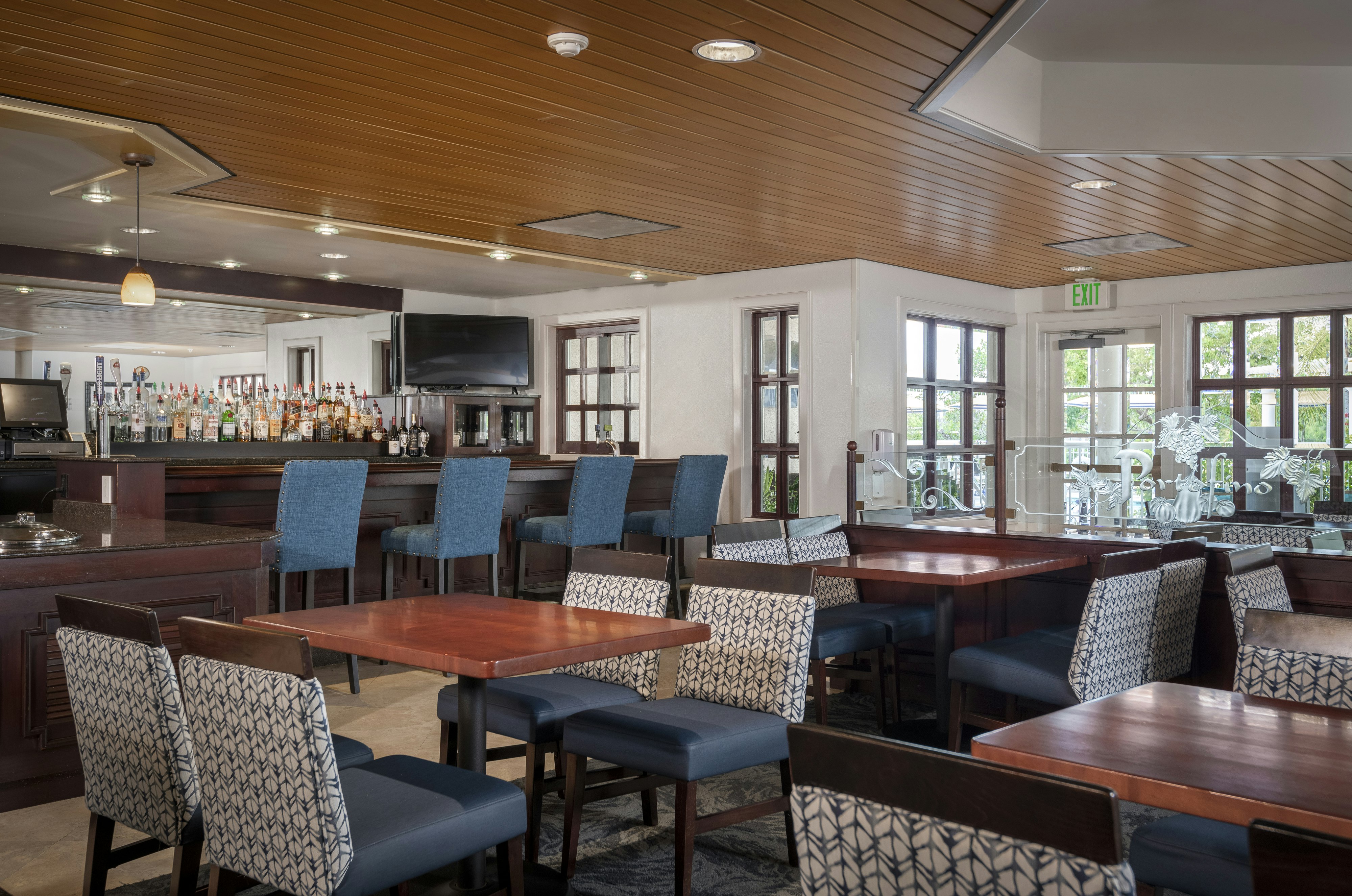 Doubletree Suites By Hilton Naples 47/67