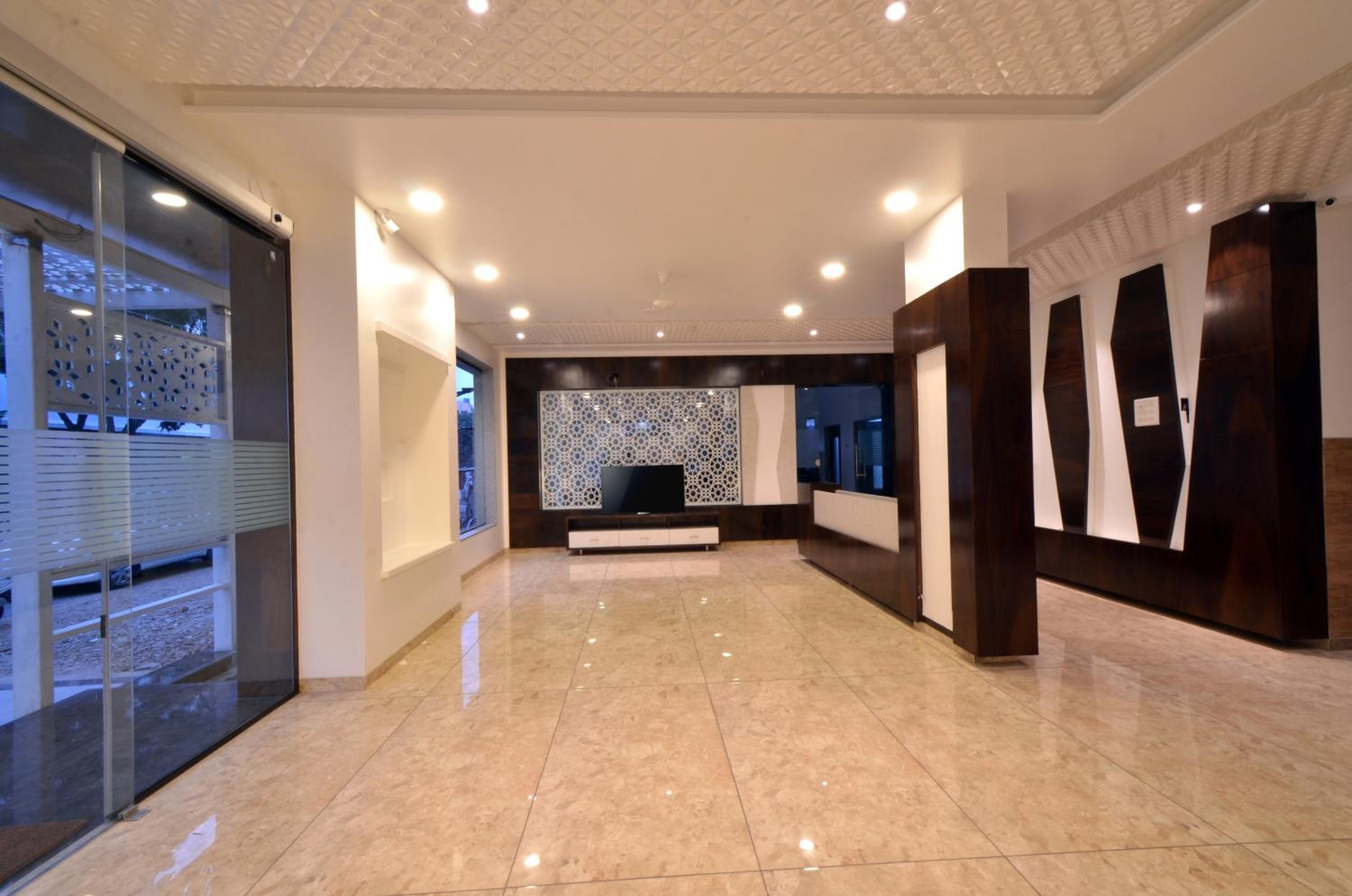 Hotel Dwarka Park 5/11