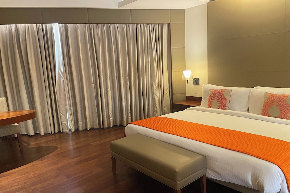 Anya Gurgaon 17/74