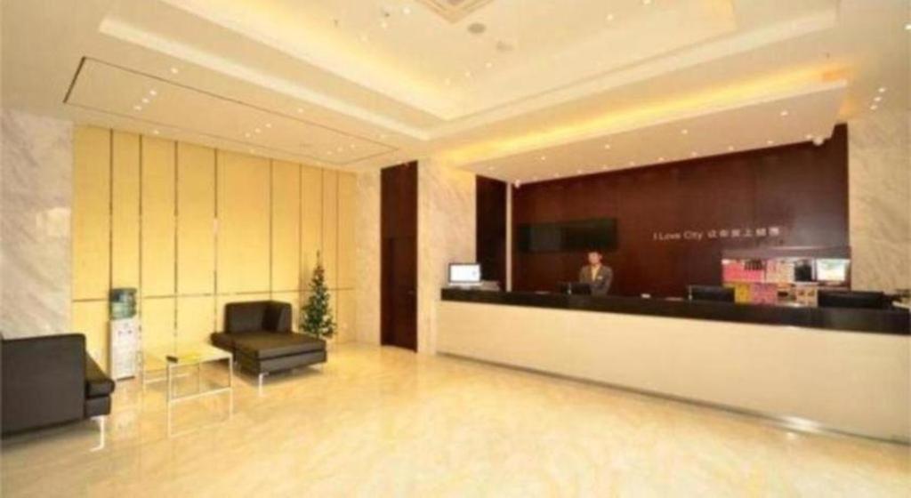 City Comfort Inn Wuhan Guanggu Textile University 12/50