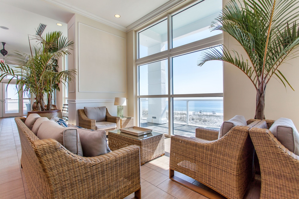 The Pensacola Beach Resort 37/74