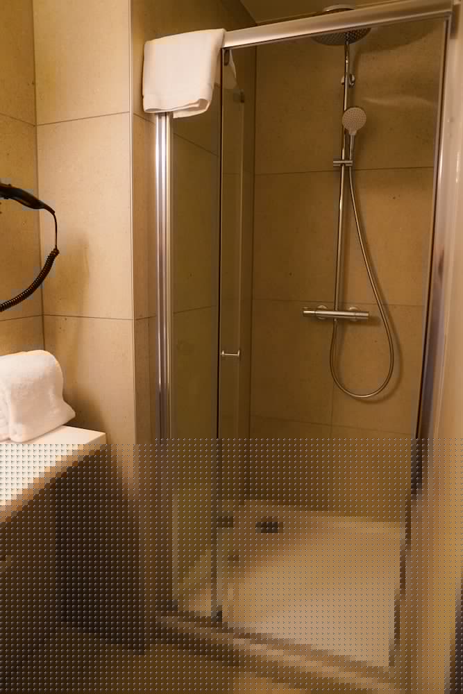 Hotel De Flandre 6/32