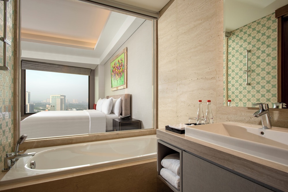 Trembesi Hotel BSD 49/50